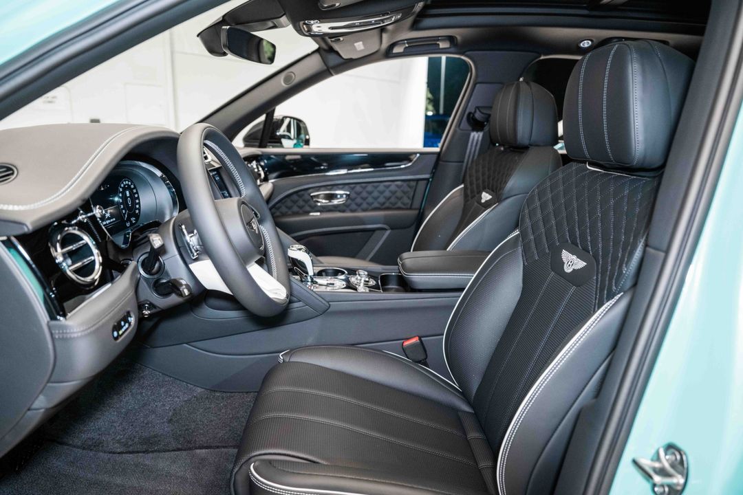 2024 Bentley Bentayga