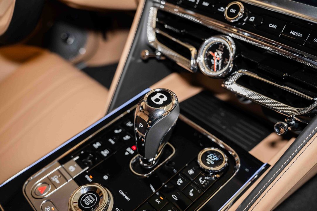 2024 Bentley Flying Spur