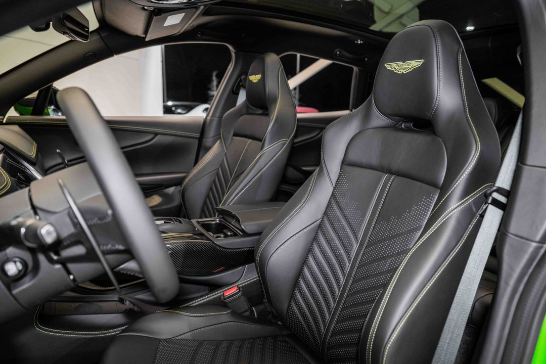 2024 Aston Martin DBX