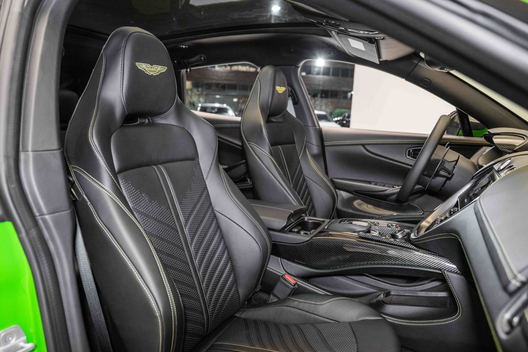 2024 Aston Martin DBX
