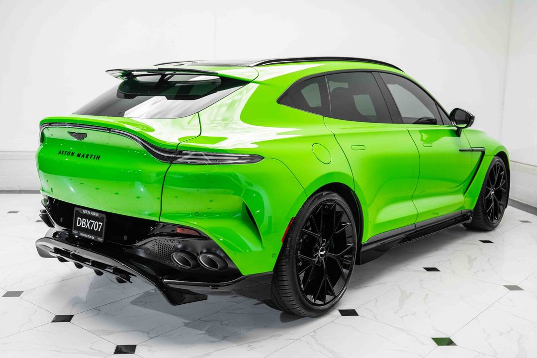 2024 Aston Martin DBX