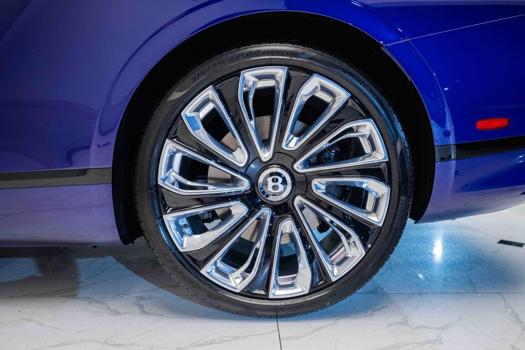 2024 Bentley Continental