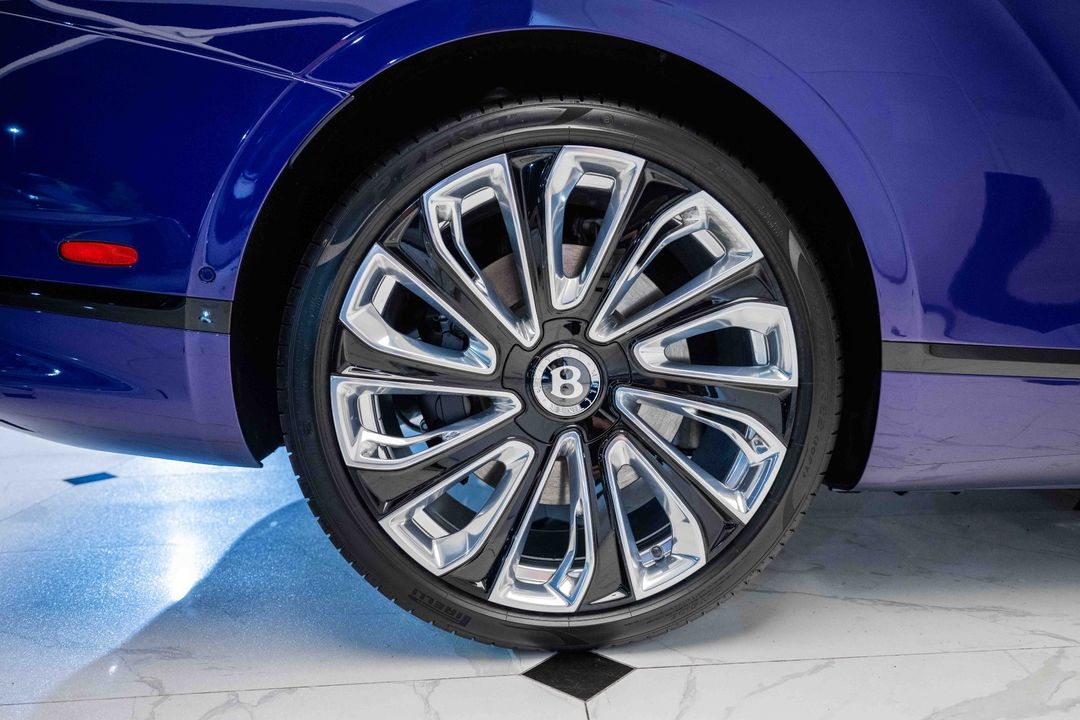 2024 Bentley Continental