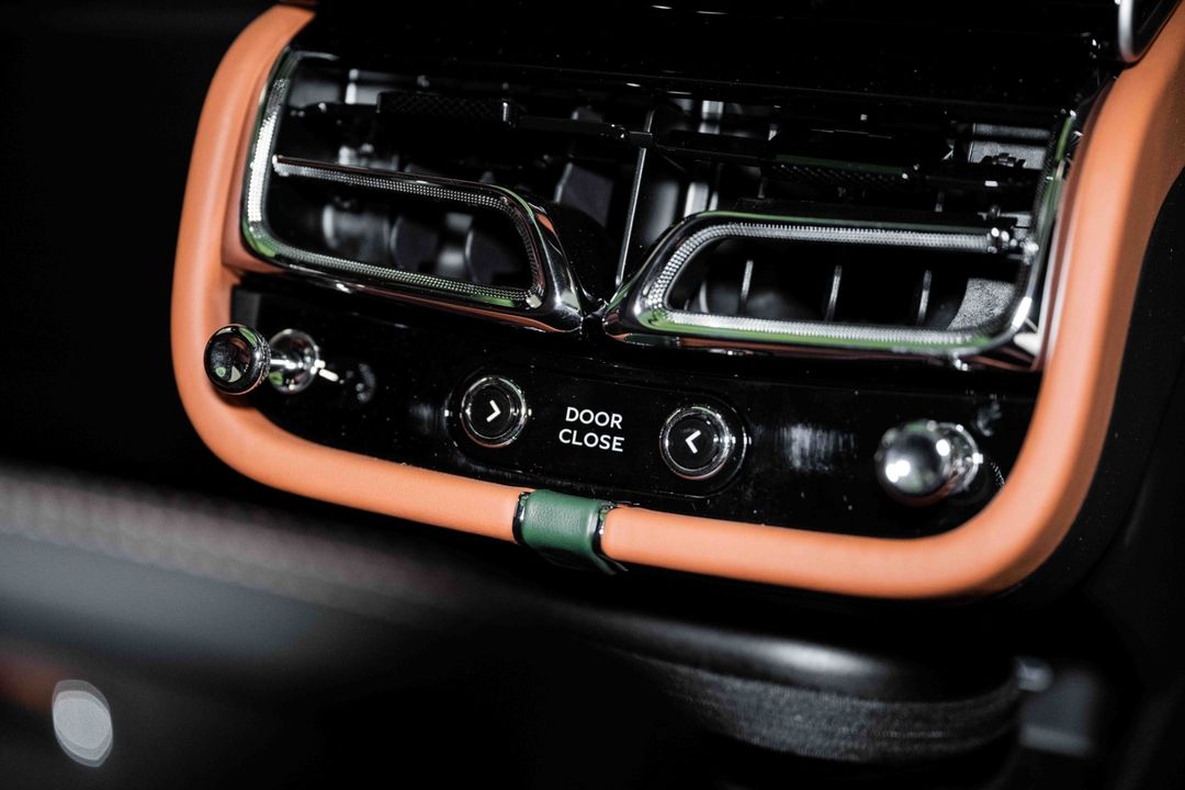 2024 Bentley Bentayga EWB