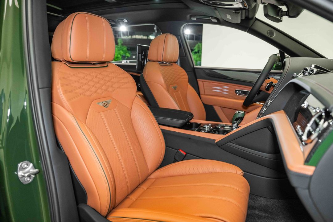 2024 Bentley Bentayga EWB