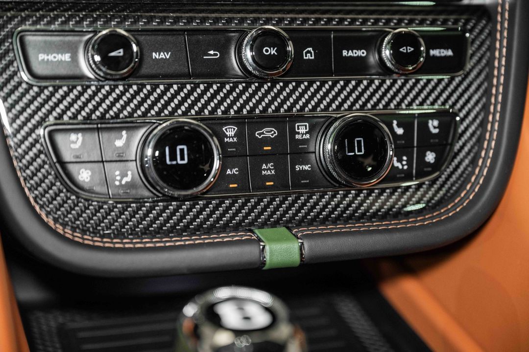 2024 Bentley Bentayga EWB