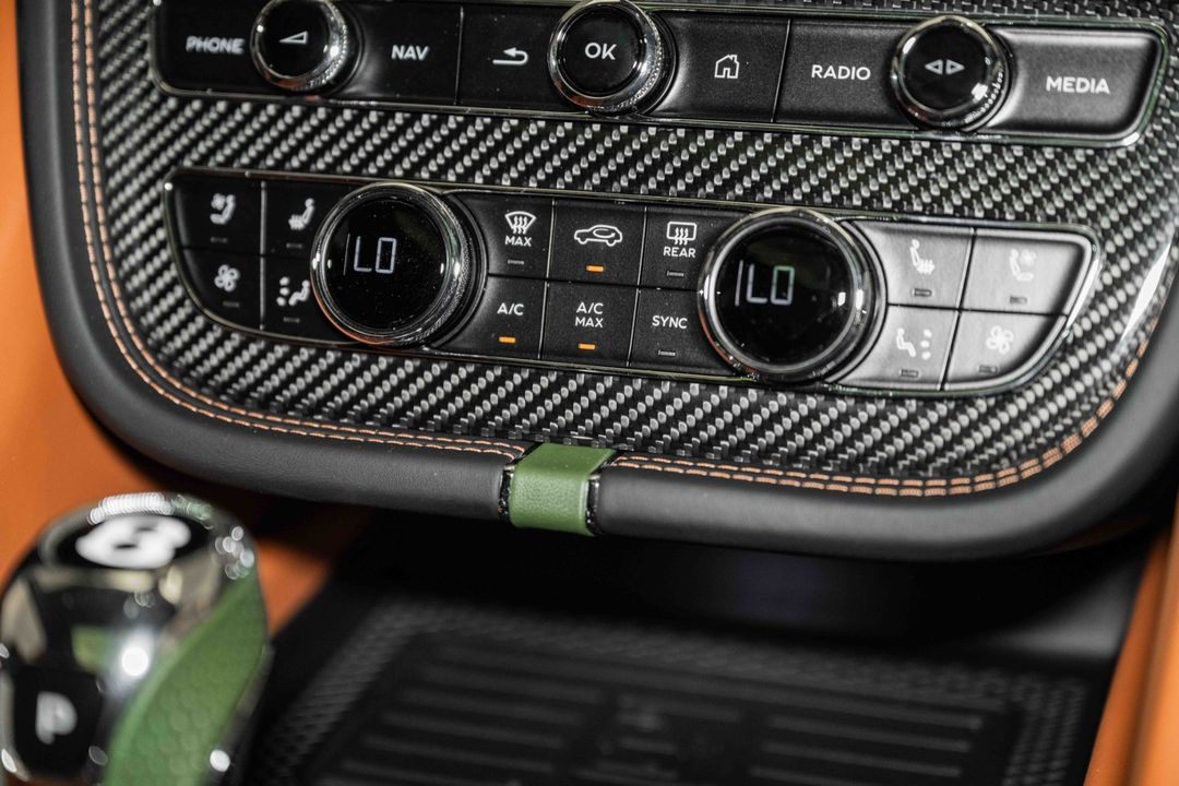 2024 Bentley Bentayga EWB