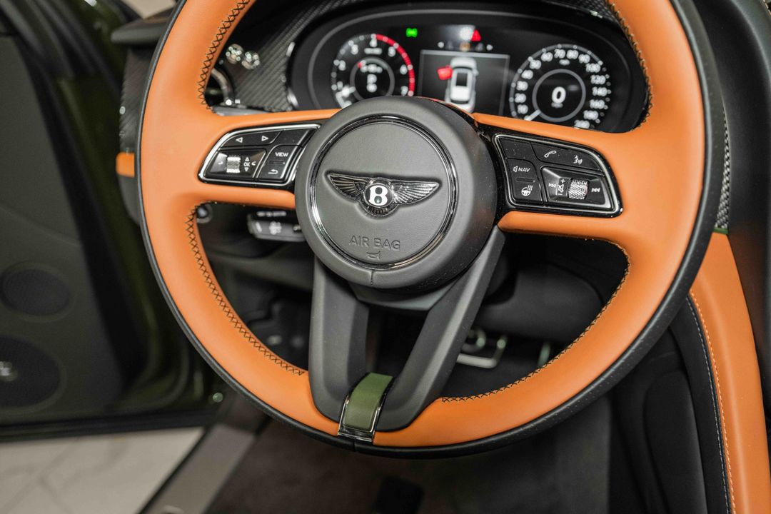 2024 Bentley Bentayga EWB