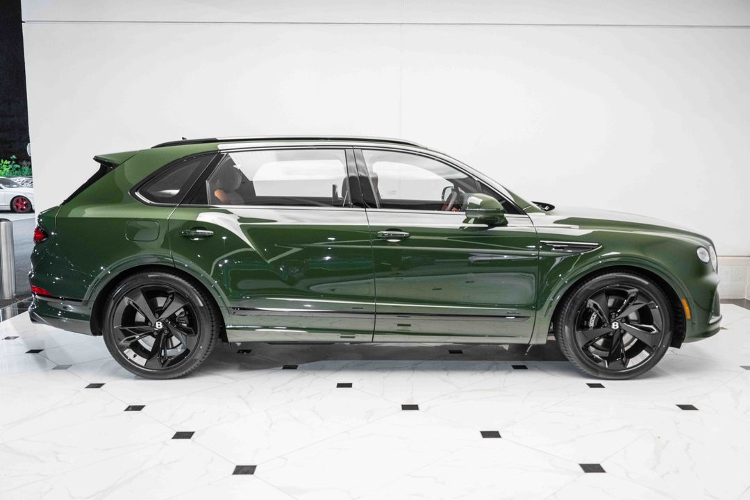 2024 Bentley Bentayga EWB