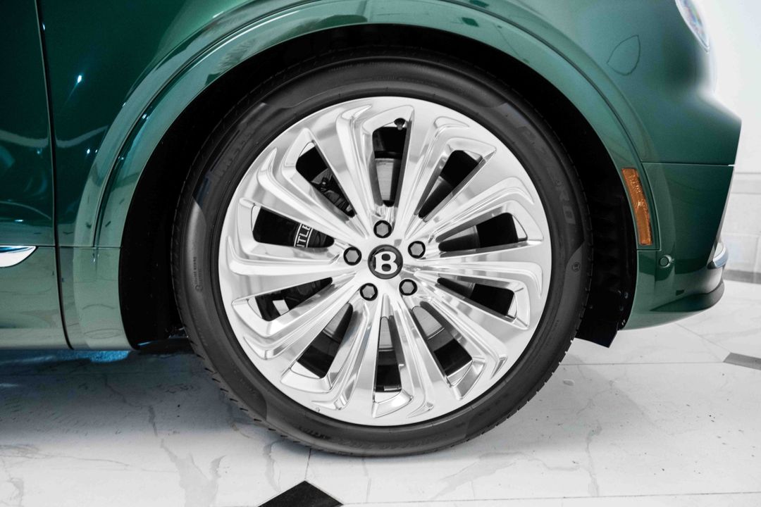 2023 Bentley Bentayga EWB
