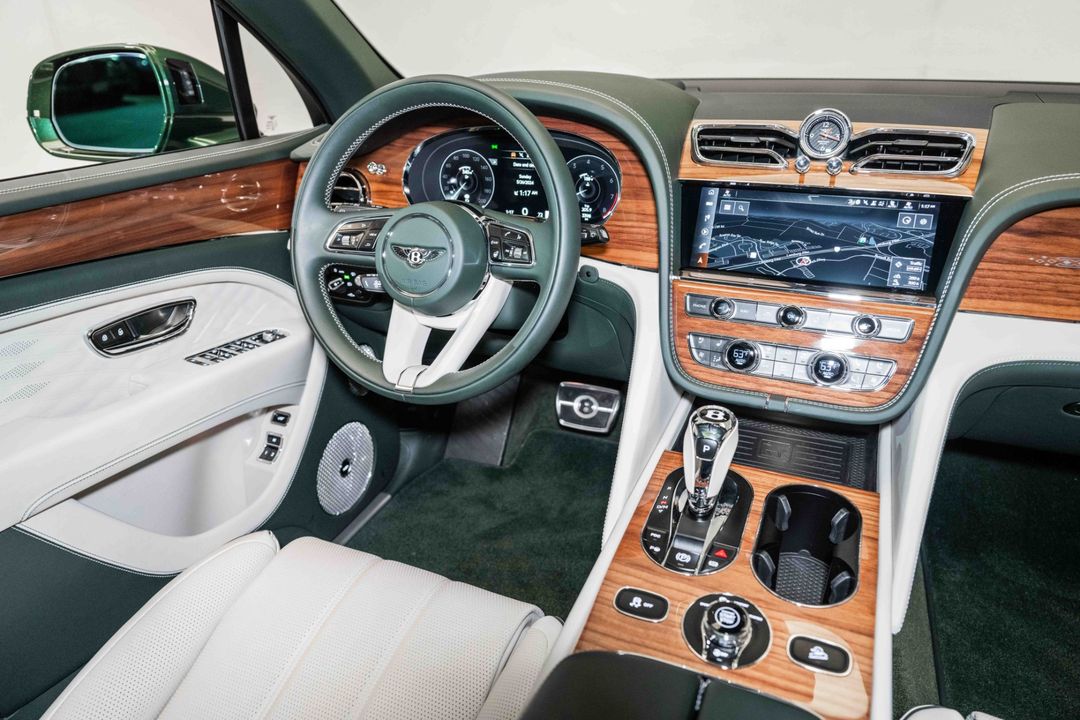 2023 Bentley Bentayga EWB