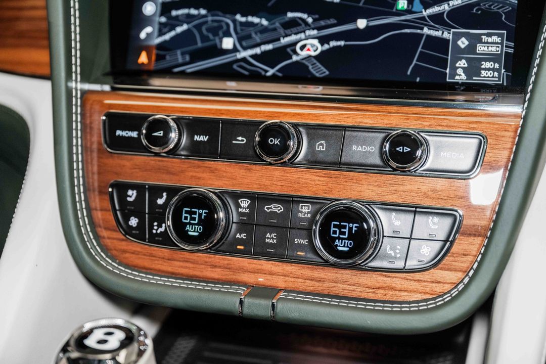2023 Bentley Bentayga EWB