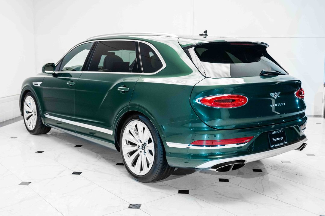 2023 Bentley Bentayga EWB