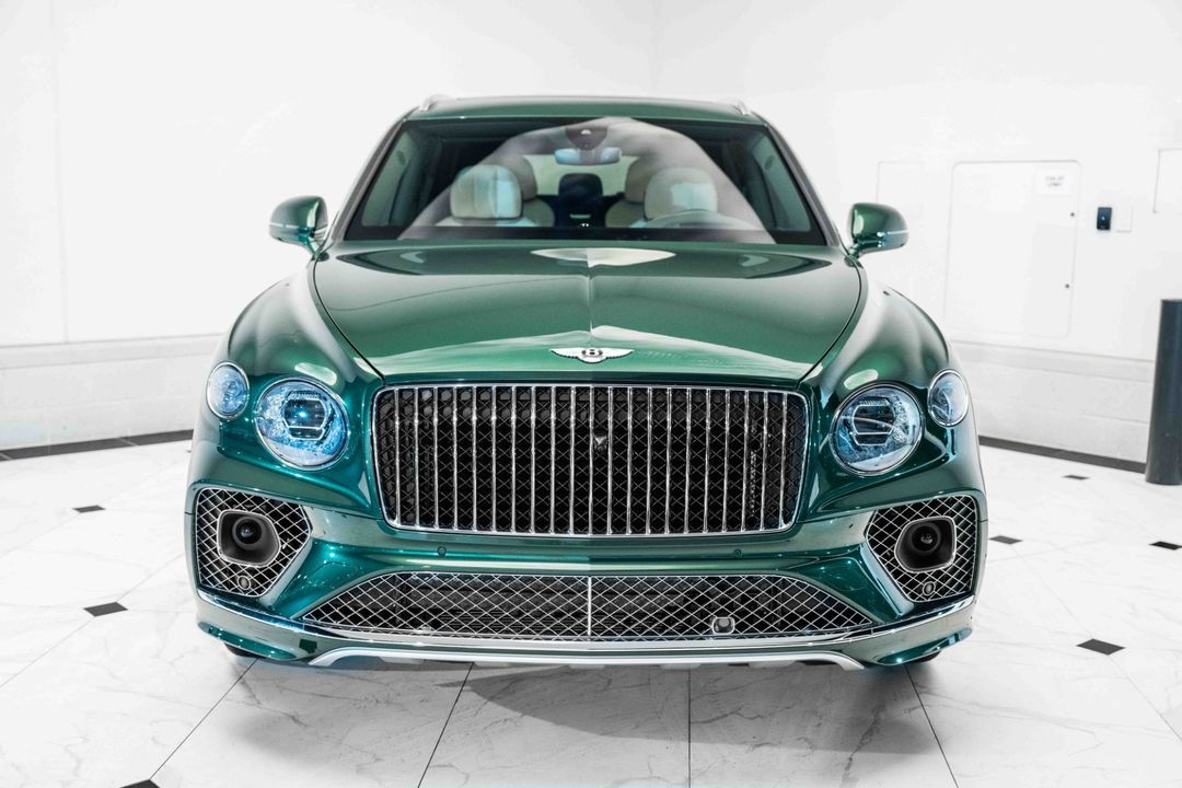 2023 Bentley Bentayga EWB
