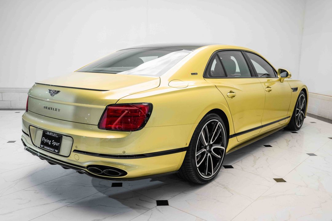 2024 Bentley Flying Spur