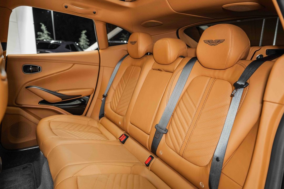 2023 Aston Martin DBX