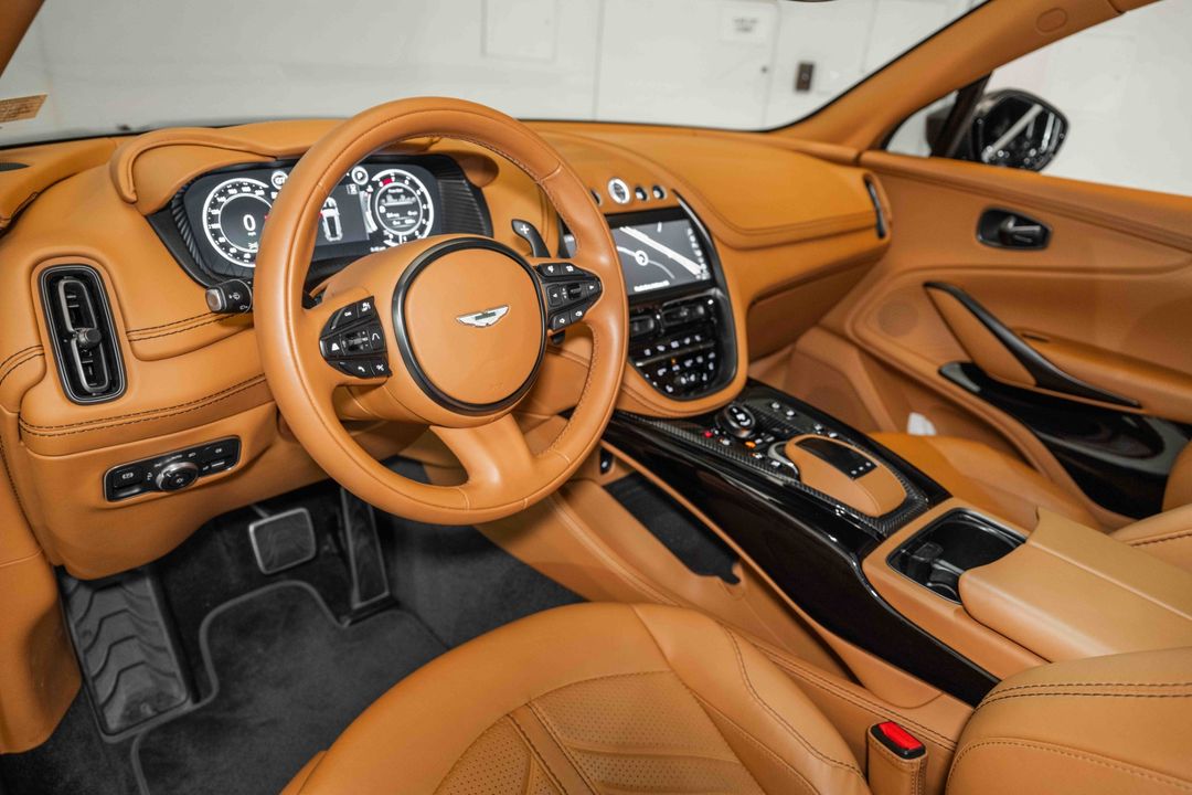 2023 Aston Martin DBX