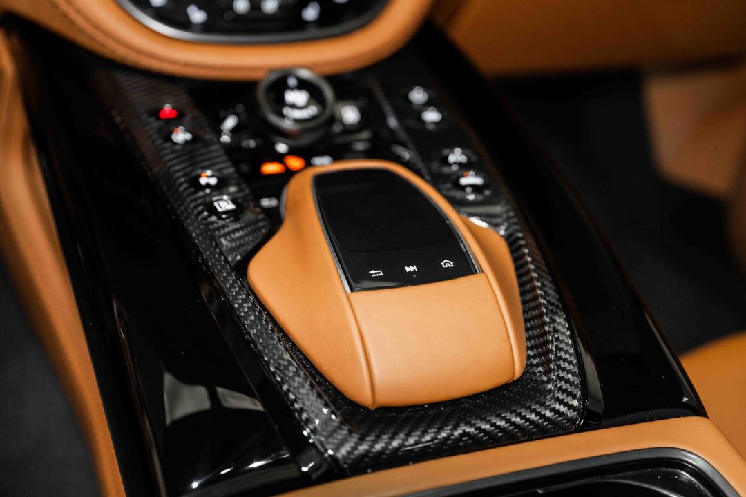 2023 Aston Martin DBX