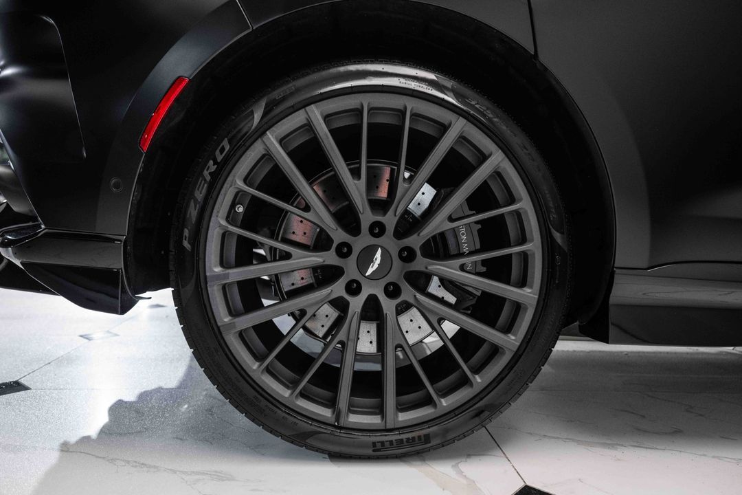 2023 Aston Martin DBX