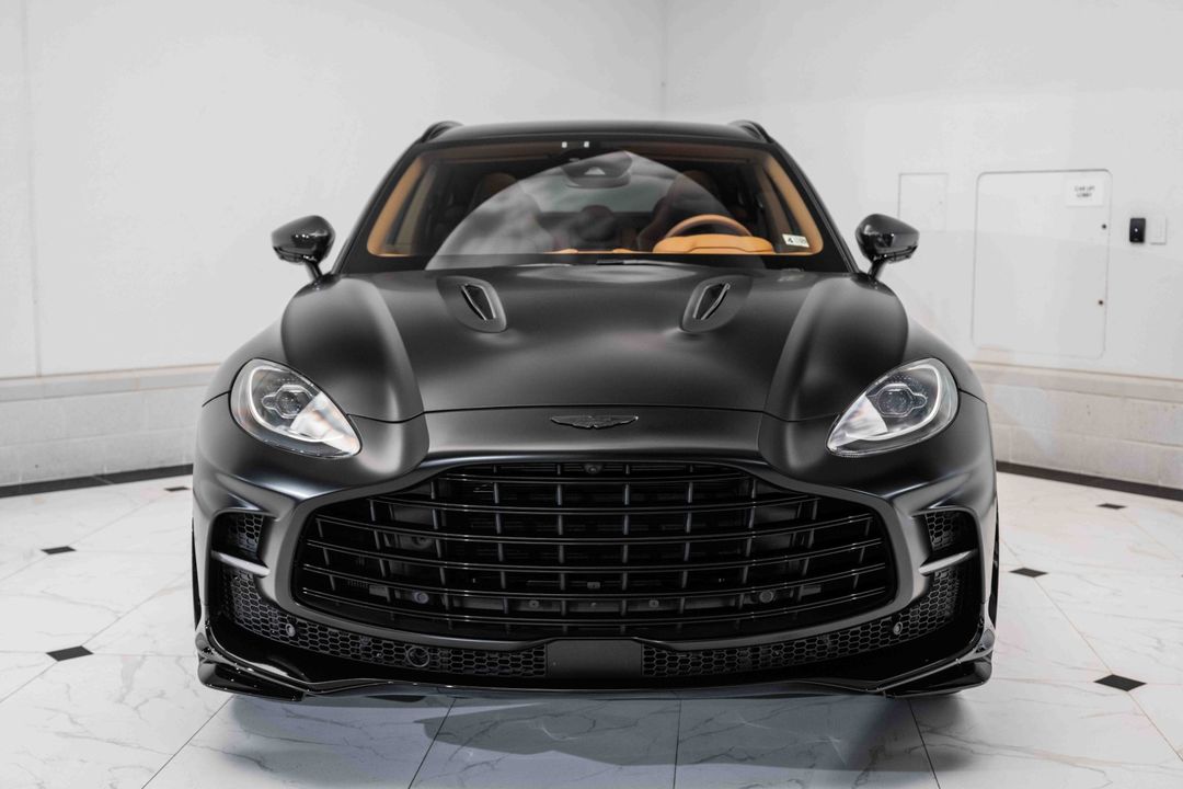 2023 Aston Martin DBX