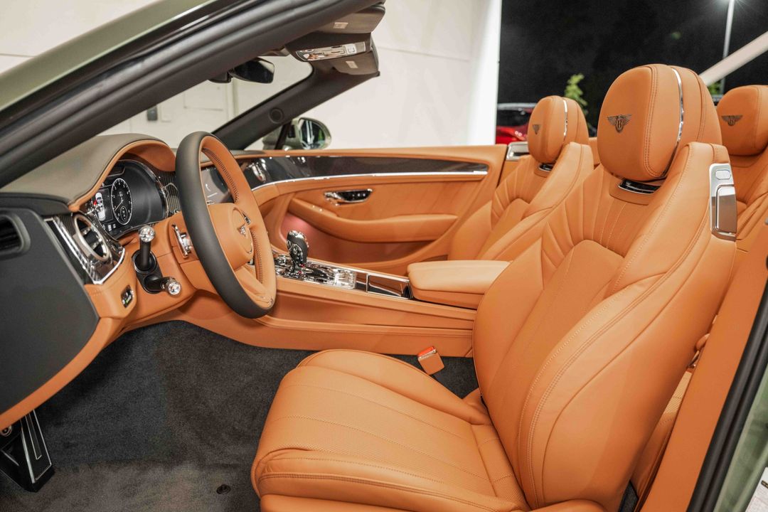 2024 Bentley Continental