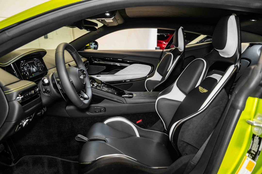 2025 Aston Martin DB12 COUPE