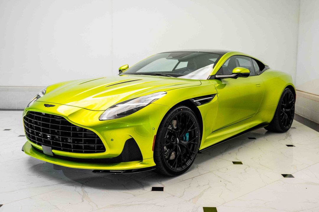2025 Aston Martin DB12 COUPE