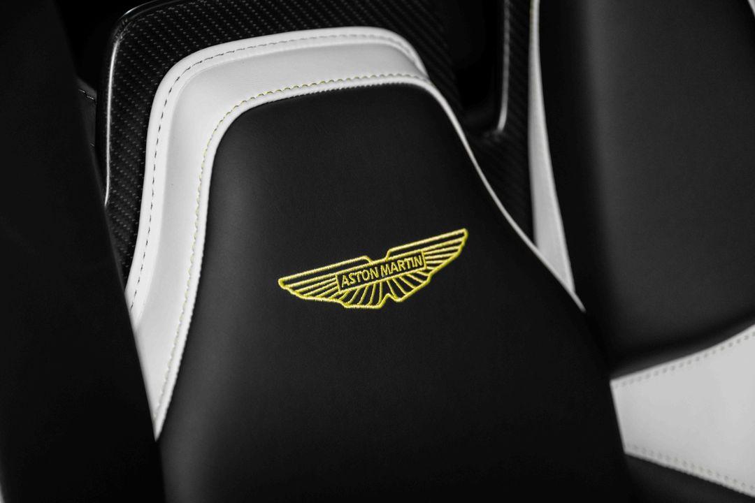 2025 Aston Martin DB12 COUPE