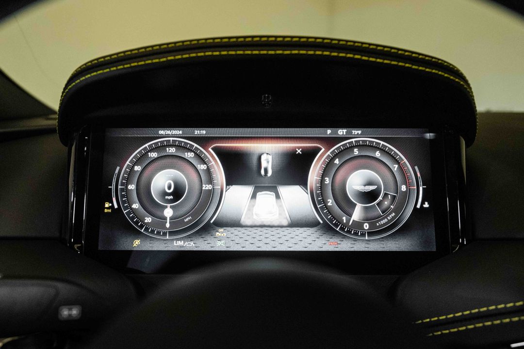 2025 Aston Martin DB12 COUPE