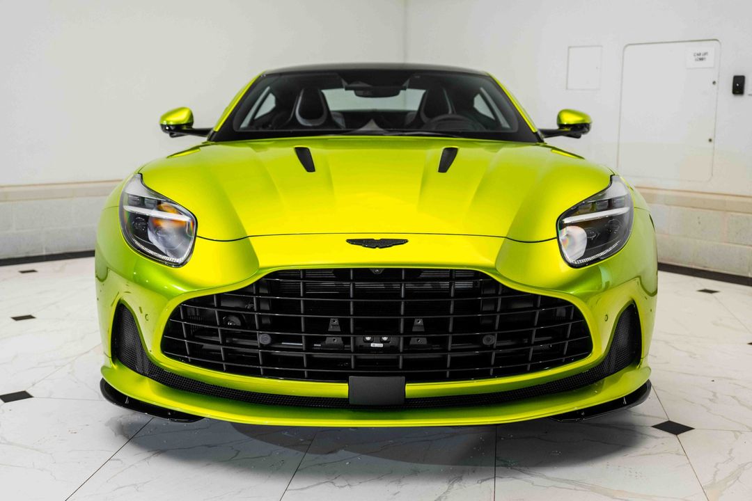 2025 Aston Martin DB12 COUPE