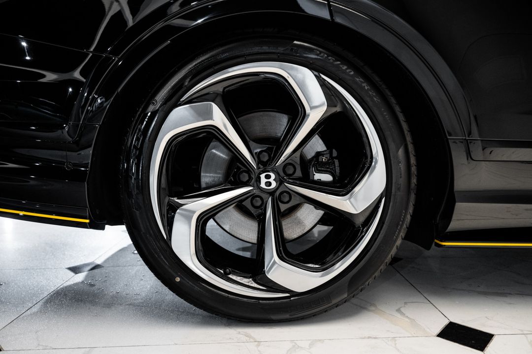 2024 Bentley Bentayga