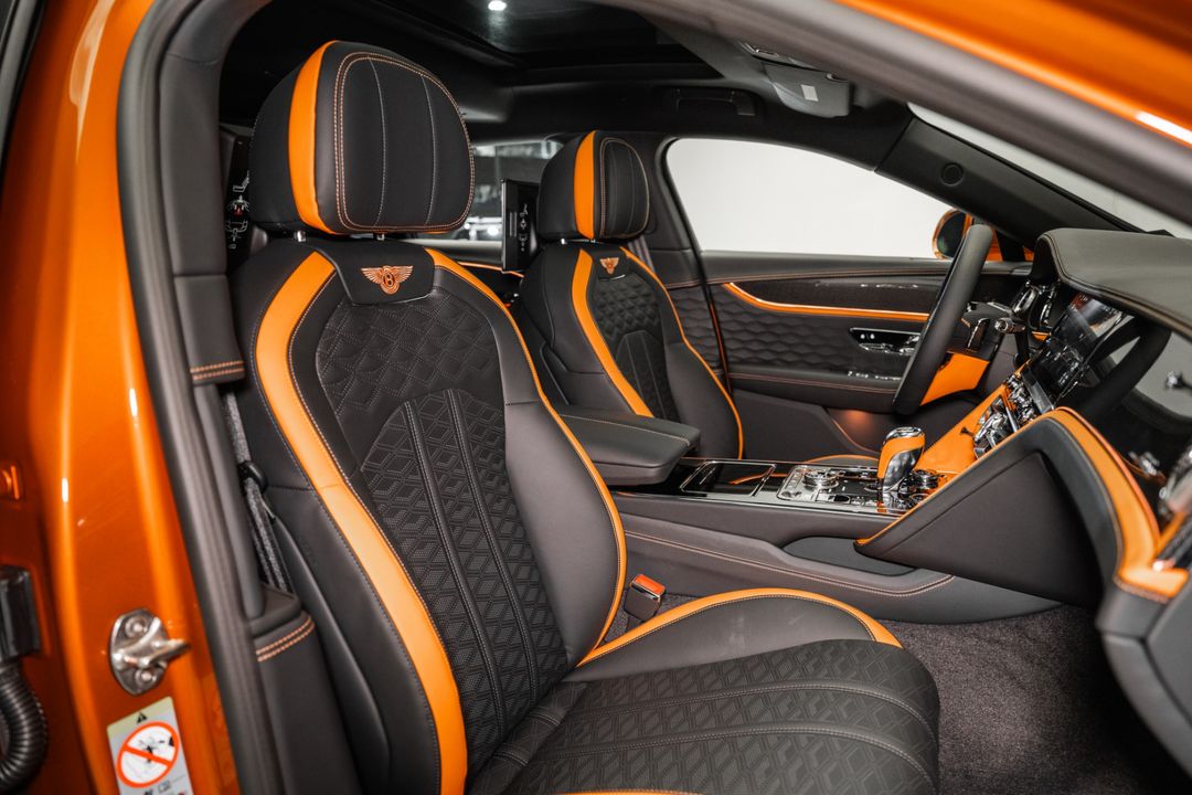 2025 Bentley FLYING SPUR