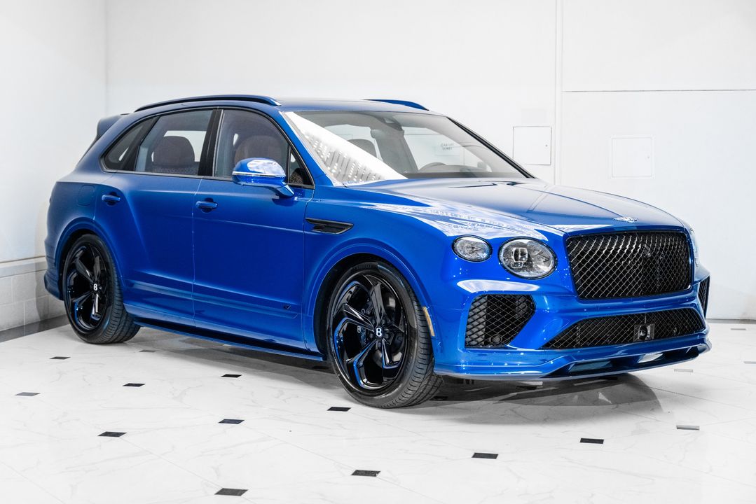 2025 Bentley BENTAYGA V8