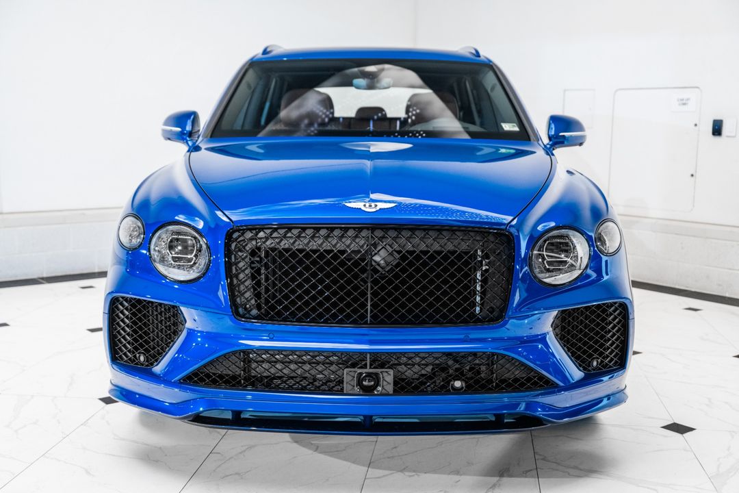 2025 Bentley BENTAYGA V8