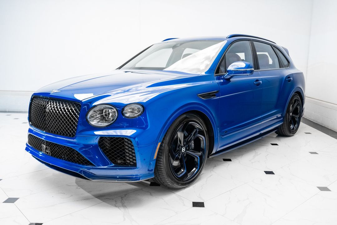 2025 Bentley BENTAYGA V8