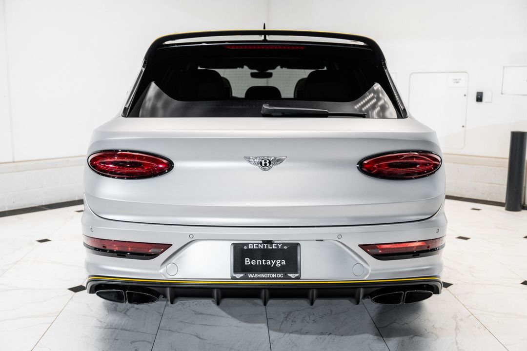 2025 Bentley BENTAYGA V8