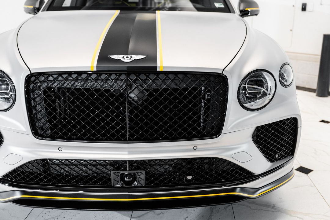 2025 Bentley BENTAYGA V8