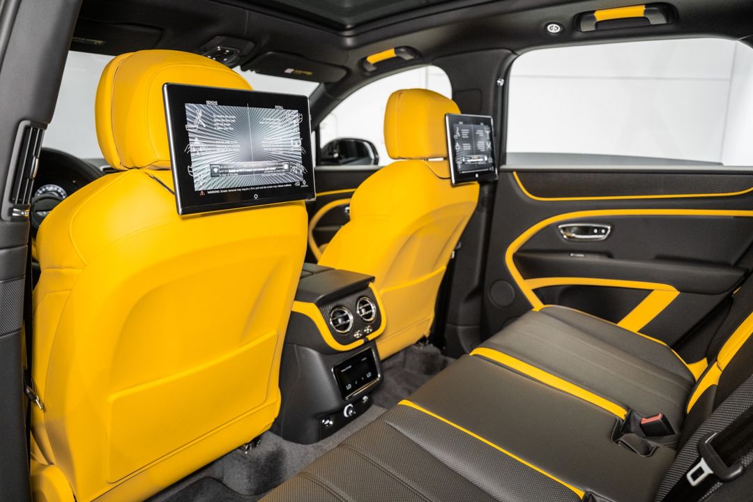 2025 Bentley BENTAYGA V8