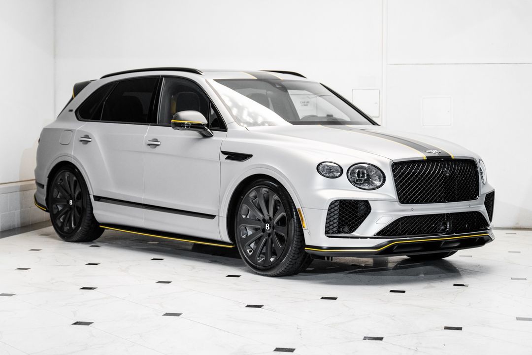 2025 Bentley BENTAYGA V8