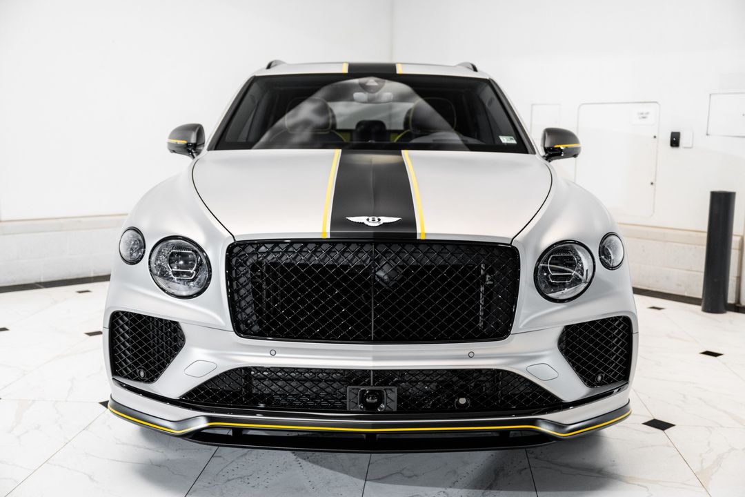 2025 Bentley BENTAYGA V8