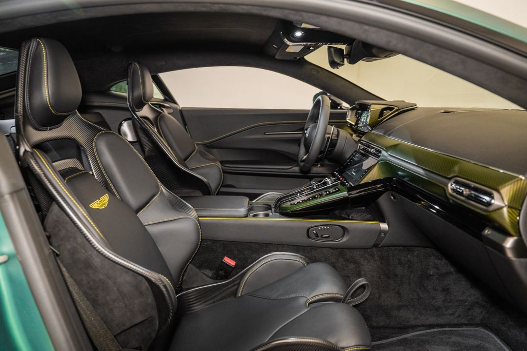 2025 Aston Martin Vantage