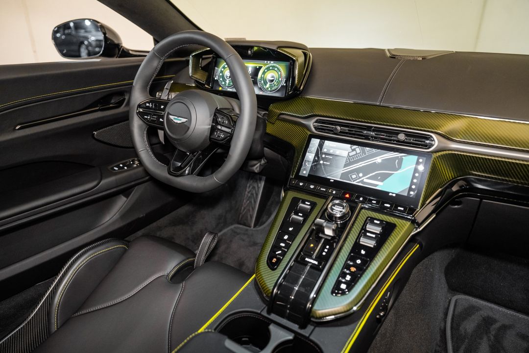 2025 Aston Martin Vantage