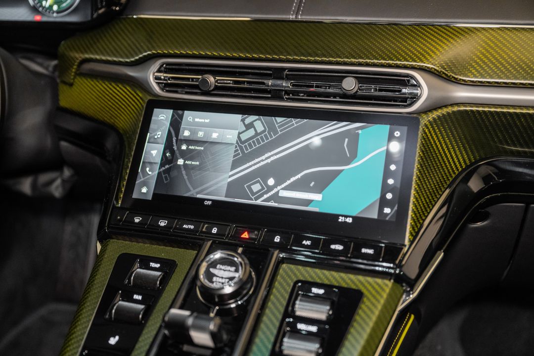 2025 Aston Martin Vantage