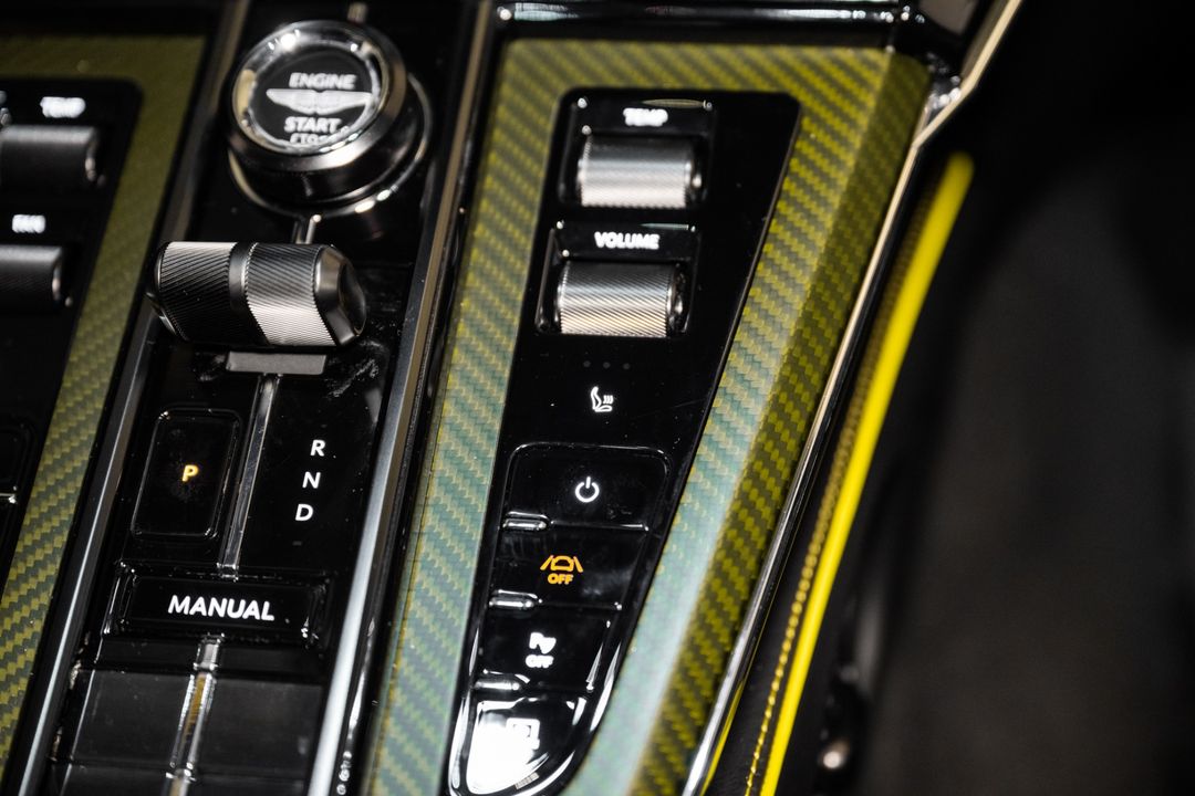 2025 Aston Martin Vantage