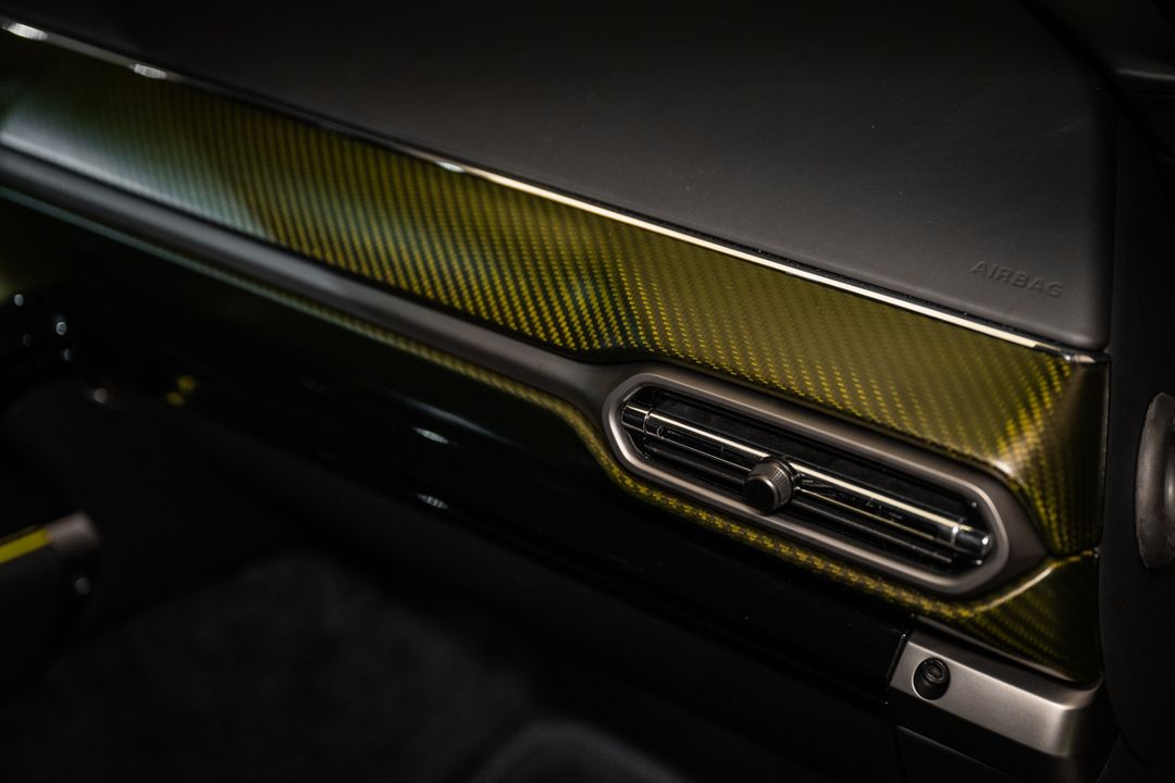 2025 Aston Martin Vantage