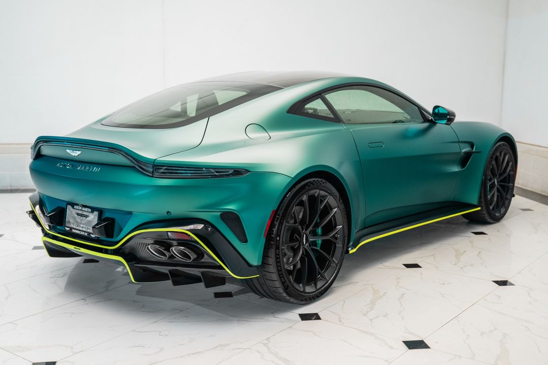 2025 Aston Martin Vantage