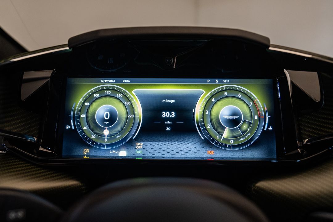 2025 Aston Martin Vantage