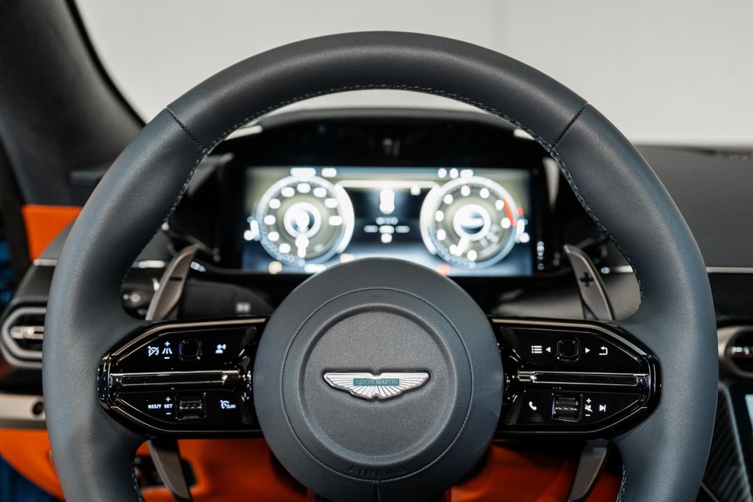 2025 Aston Martin Vantage