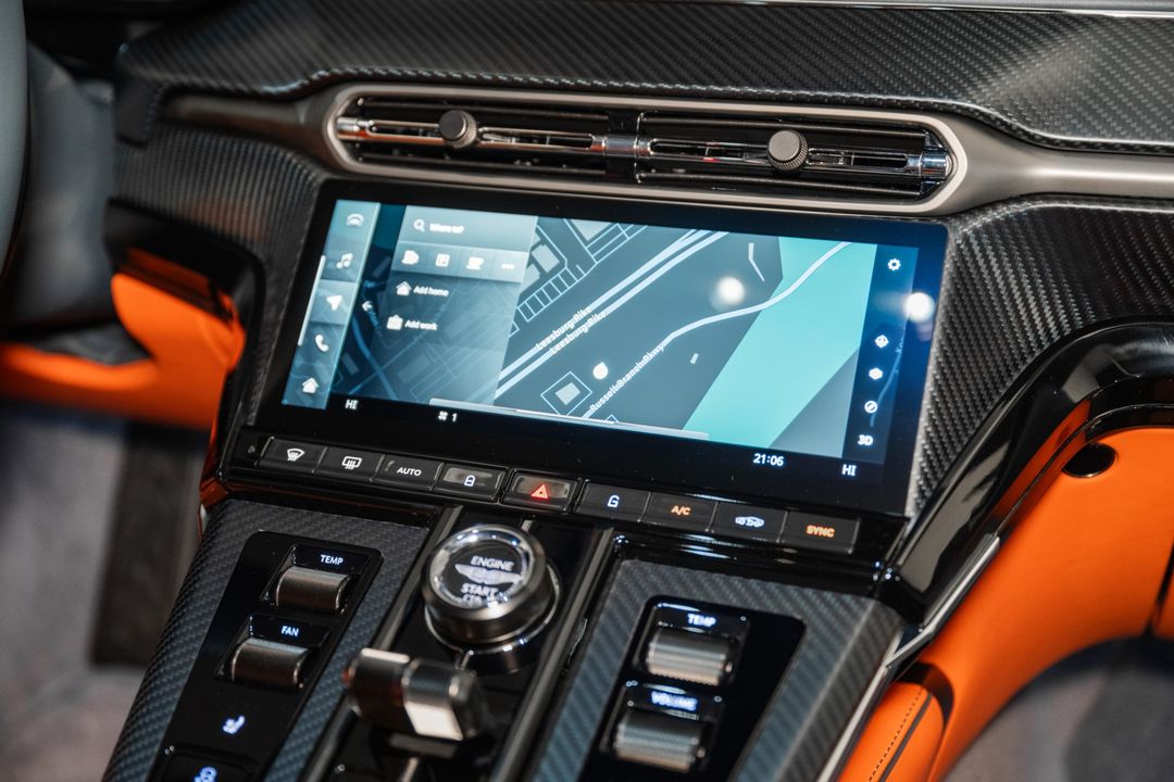 2025 Aston Martin Vantage