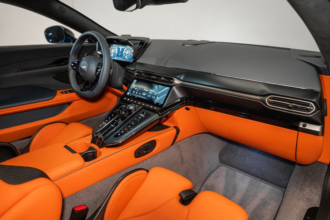 2025 Aston Martin Vantage